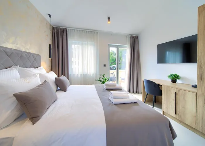 Portella Rooms