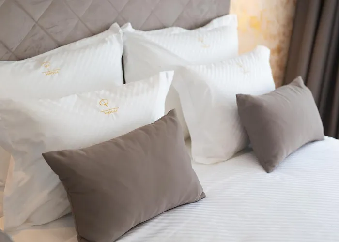 Portella Rooms